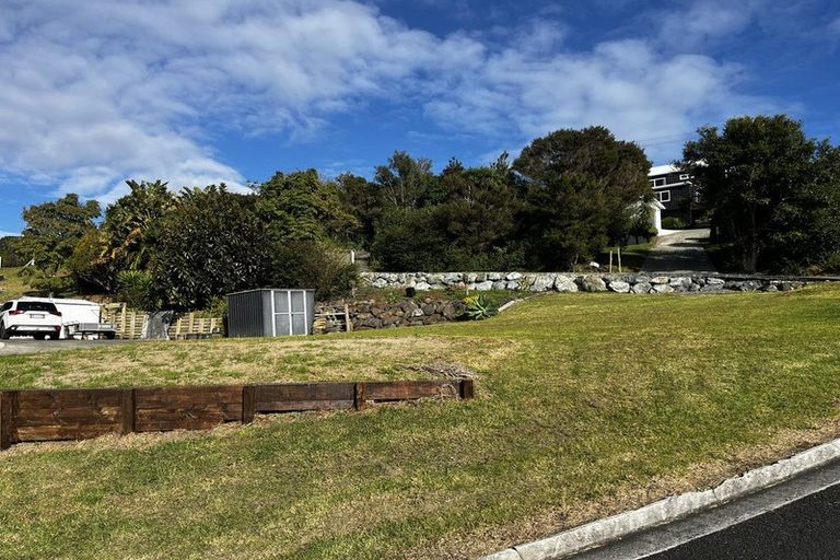 Photo of property in 1 Hibiscus Avenue, Cable Bay, 0420