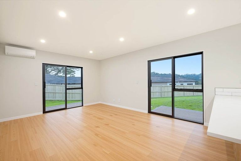 Photo of property in 28 Katote Avenue, Swanson, 0614