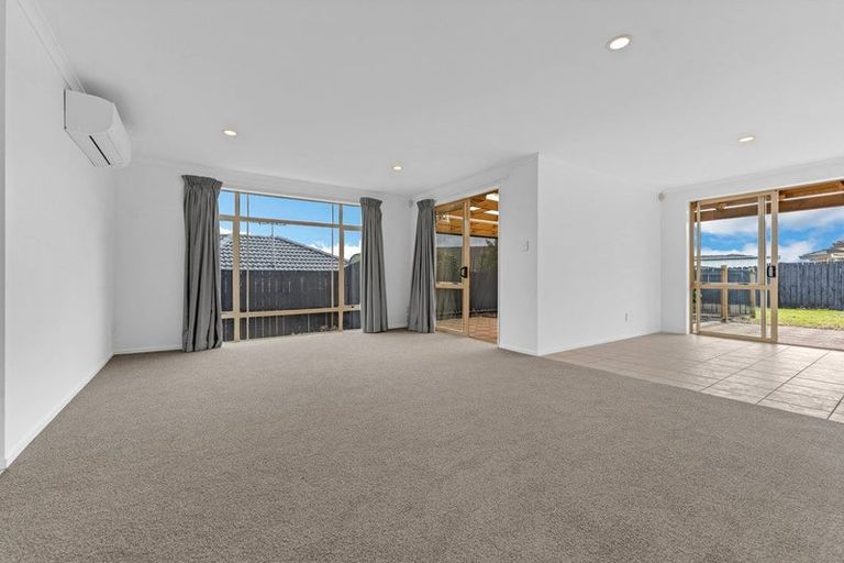 Photo of property in 5 Natasha Lane, Henderson, Auckland, 0612