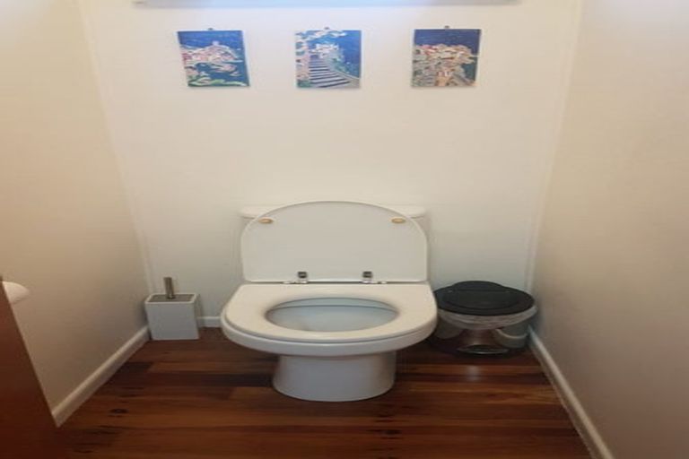 Photo of property in 44a Woodglen Road, Glen Eden, Auckland, 0602