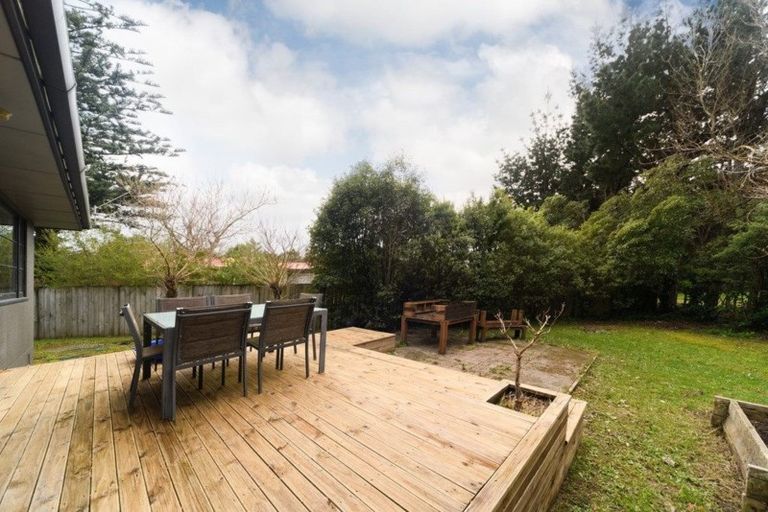 Photo of property in 19 Hewitts Road, Linton, Palmerston North, 4472