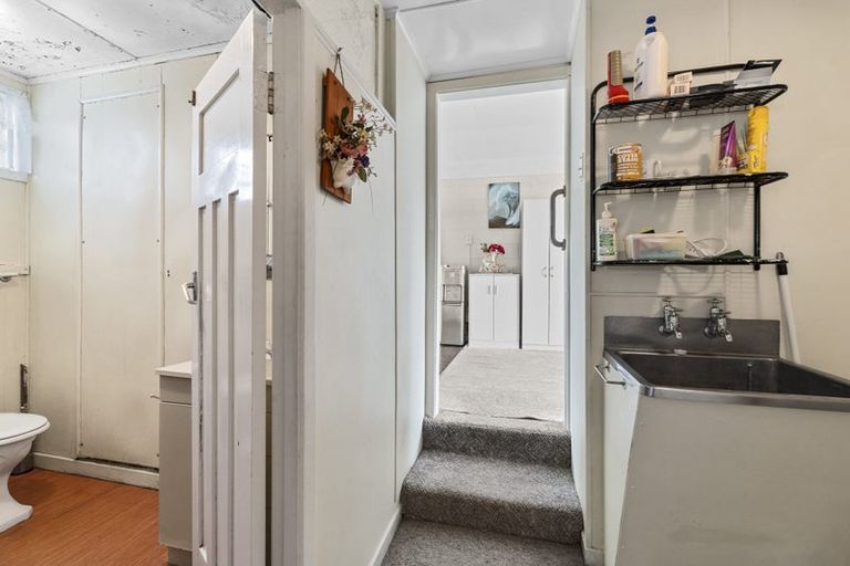 Photo of property in 7 Cracroft Street, Waitara, 4320