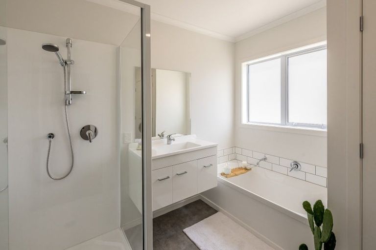 Photo of property in 19b Mckenzie Street, Levin, 5510