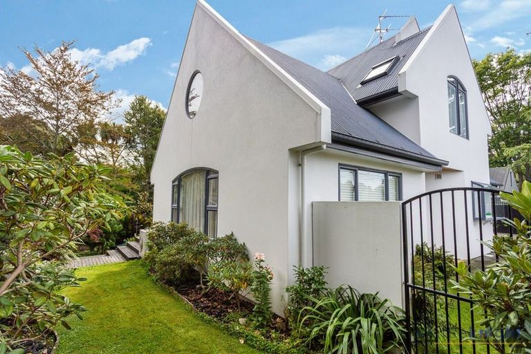 Photo of property in 366 Sawyers Arms Road, Harewood, Christchurch, 8051