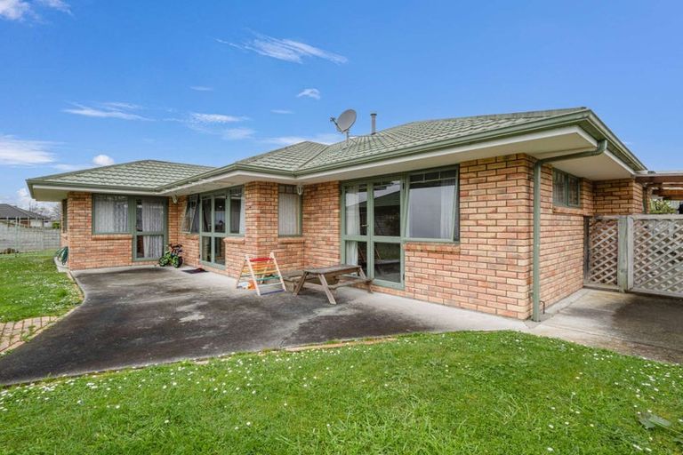 Photo of property in 30 Strachan Way, Highbury, Palmerston North, 4412
