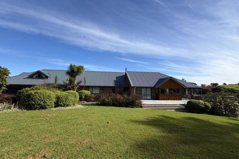 Photo of property in 175 Redoubt Road, Flat Bush, Auckland, 2019