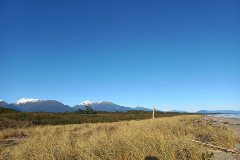 Photo of property in 3 Awarua Place, Haast, 7886