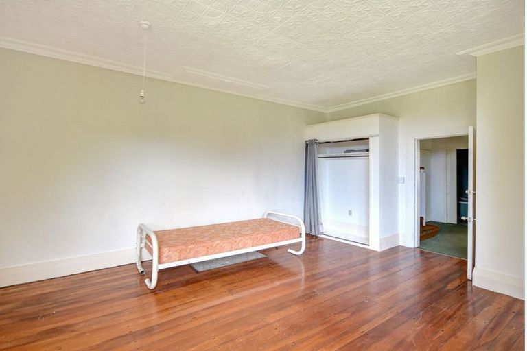 Photo of property in 50 Glen Road, Mornington, Dunedin, 9011