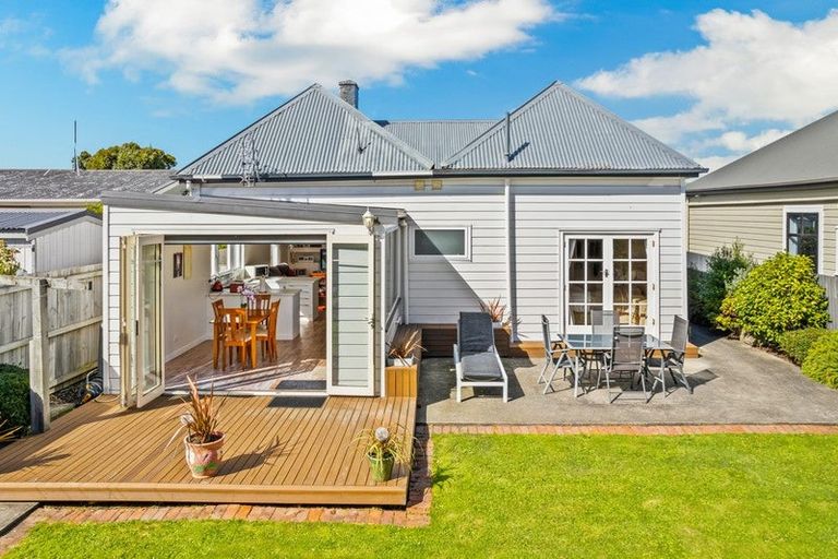 Photo of property in 32 Jackson Street, Saint Kilda, Dunedin, 9012