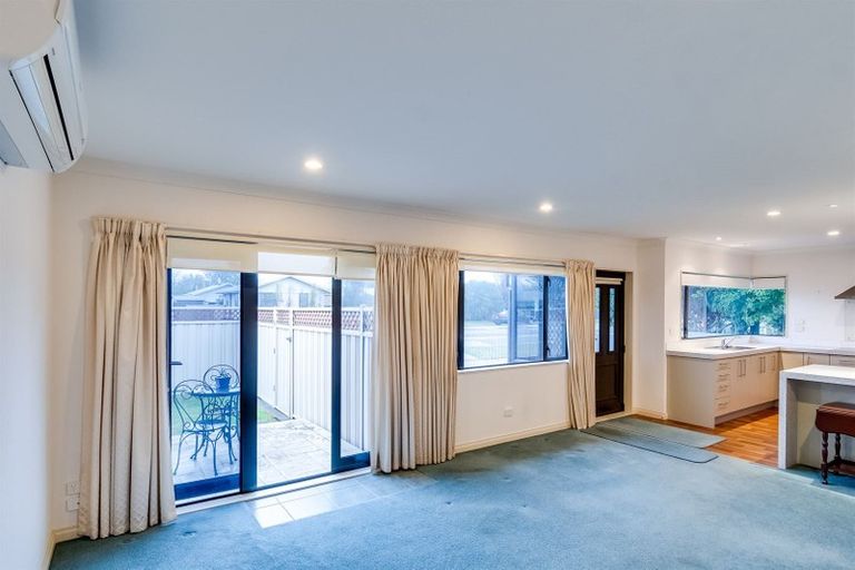 Photo of property in 142a Gloucester Street, Taradale, Napier, 4112