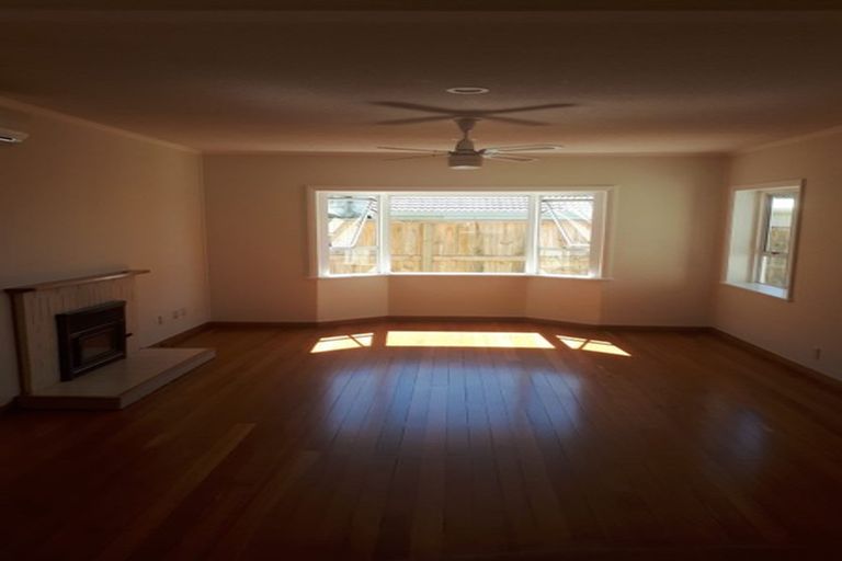 Photo of property in 22 Niccol Avenue, Narrow Neck, Auckland, 0624