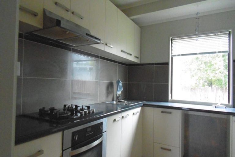 Photo of property in 2/157 Birkdale Road, Birkdale, Auckland, 0626