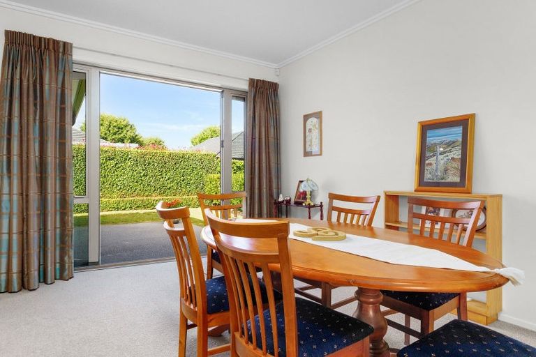 Photo of property in 10 Easby Way, Flagstaff, Hamilton, 3210