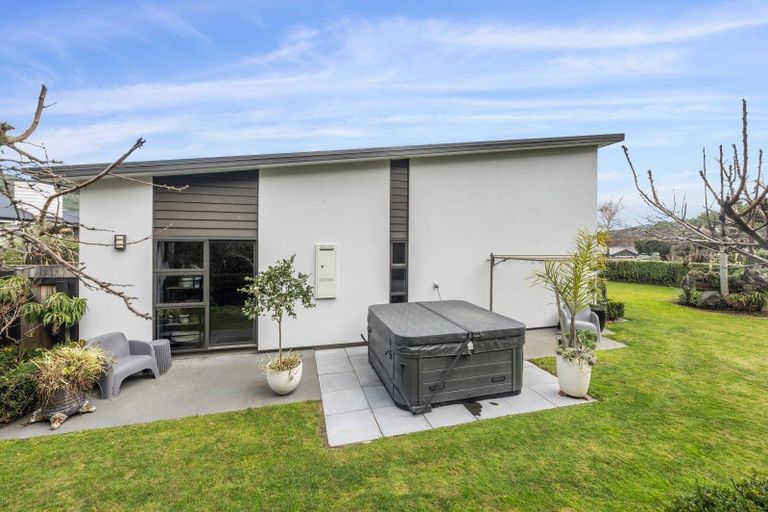 Photo of property in 7 Bodes Lane, Kinloch, Taupo, 3377
