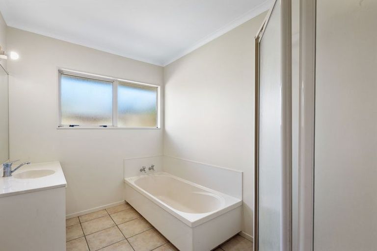 Photo of property in 32 Belmont Rise, Katikati, 3129