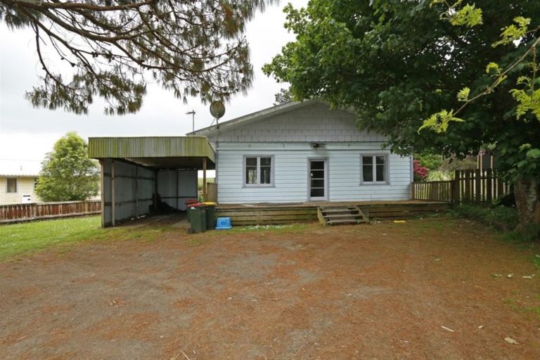 Photo of property in 214c Bridge Street, Eltham, 4322