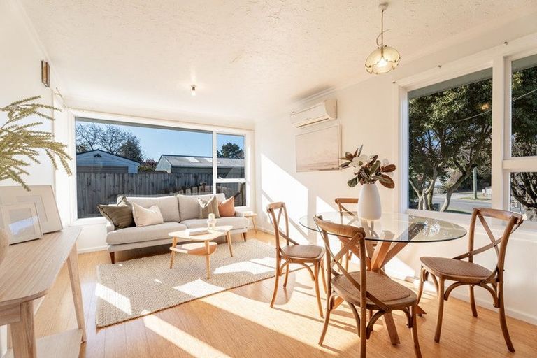 Photo of property in 9 Colina Street, Avonhead, Christchurch, 8042