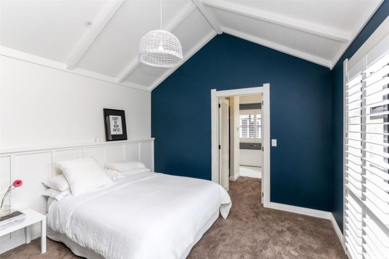 Photo of property in 20 Chilman Street, Strandon, New Plymouth, 4312