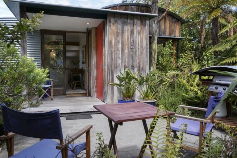 Photo of property in 71 Hauraki Terrace, Pukawa Bay, Turangi, 3381