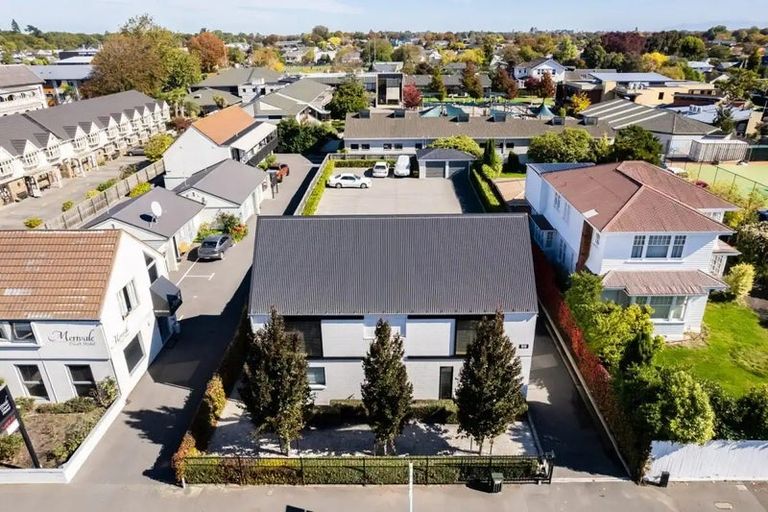 Photo of property in 99 Papanui Road, Merivale, Christchurch, 8014