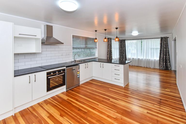 Photo of property in 50 Aarts Avenue, Manurewa, Auckland, 2102