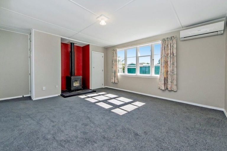 Photo of property in 53 High Street, Leeston, 7632