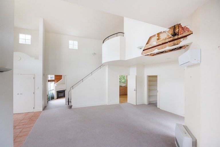 Photo of property in 5 Balcairn Place, Terrace End, Palmerston North, 4410