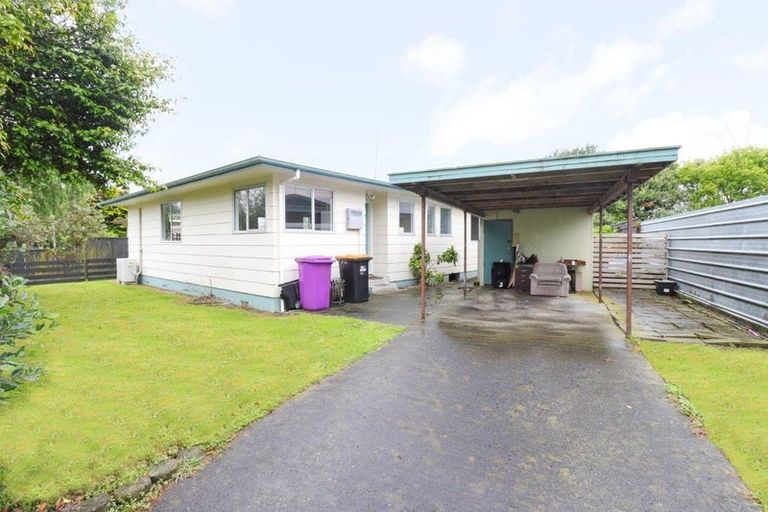 Photo of property in 24a Humphries Place, Awapuni, Palmerston North, 4412