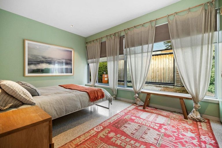 Photo of property in 4 Fishermans Lane, Mount Creighton, Queenstown, 9371