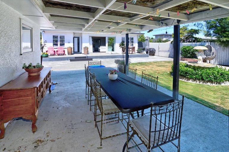 Photo of property in 1 Newall Place, Solway, Masterton, 5810