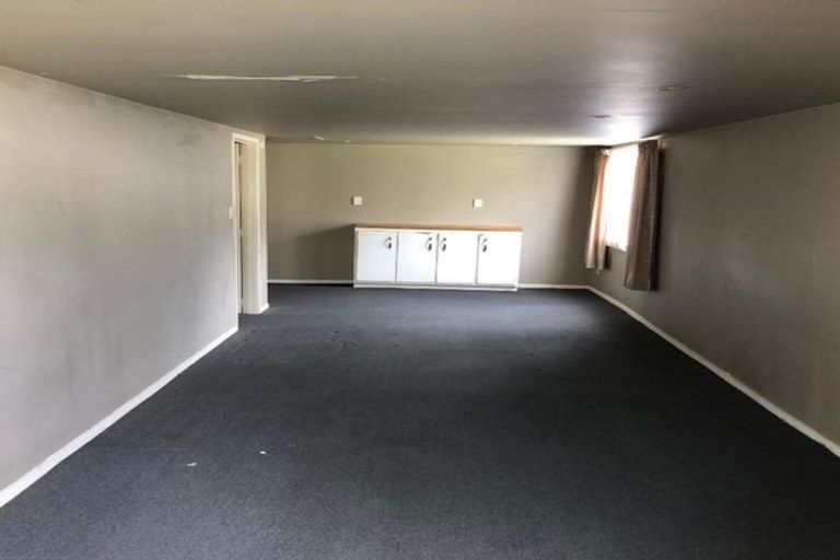 Photo of property in 10 Hetherington Road, Ranui, Auckland, 0612