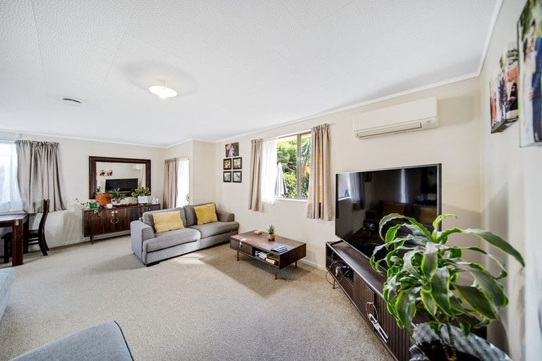 Photo of property in 2/136 Buckland Road, Mangere East, Auckland, 2024