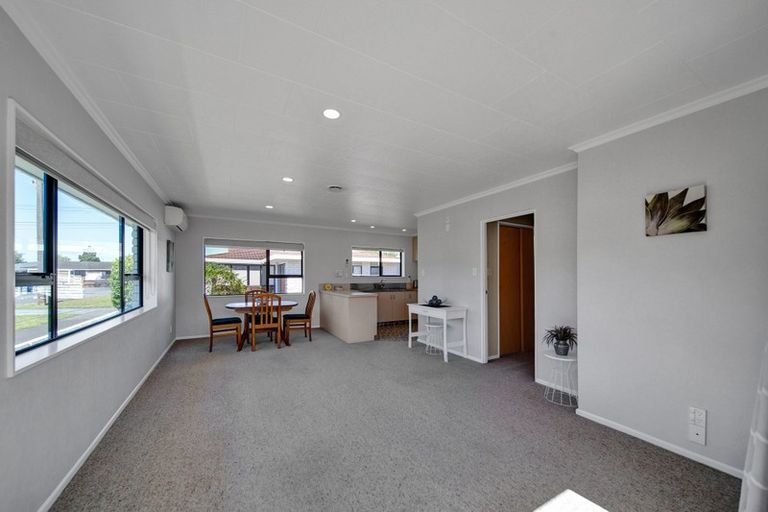Photo of property in 1 Price Street, Westown, New Plymouth, 4310
