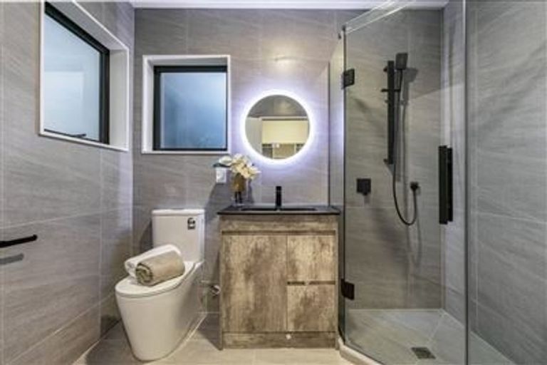 Photo of property in 185a Browns Bay Road, Browns Bay, Auckland, 0630