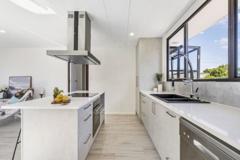 Photo of property in 1/61 Hindmarsh Street, Henderson, Auckland, 0612