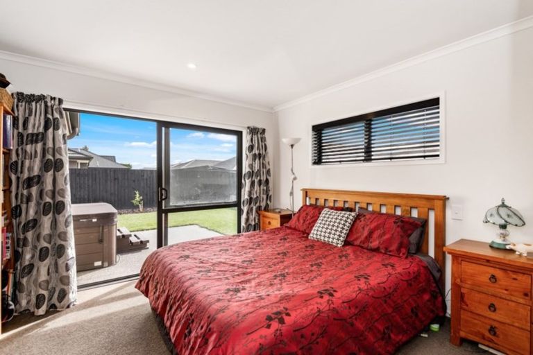 Photo of property in 36 Luxembourg Crescent, Halswell, Christchurch, 8025