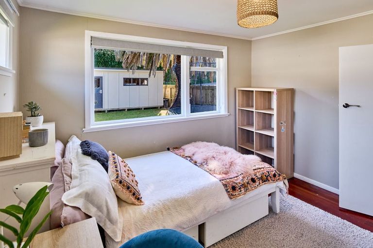 Photo of property in 316 Main Road, Tawa, Wellington, 5028