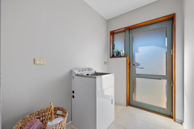 Photo of property in 128 Lake Terrace Road, Burwood, Christchurch, 8061