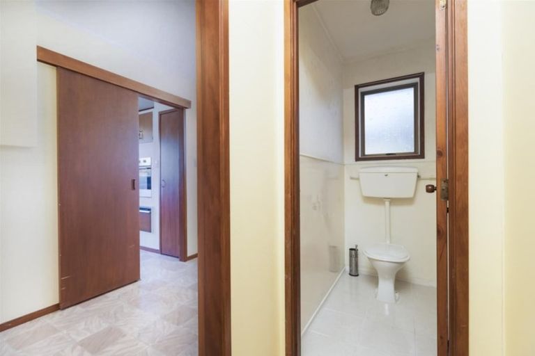 Photo of property in 1/3 Sarah Place, Farm Cove, Auckland, 2012