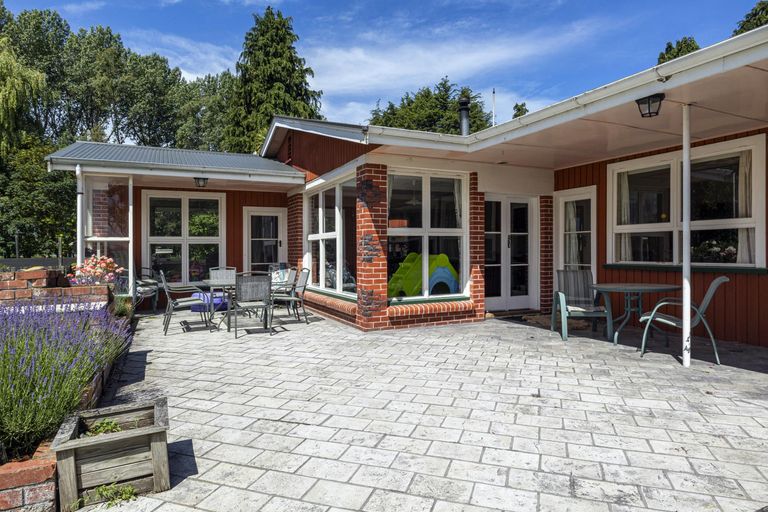 Photo of property in 1 Aker Road, Winchester, Temuka, 7986