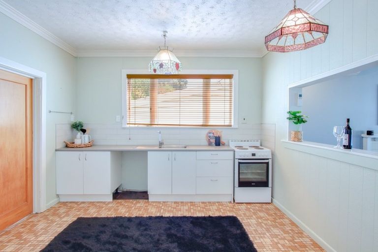 Photo of property in 11 Hornsey Road, Bluff Hill, Napier, 4110