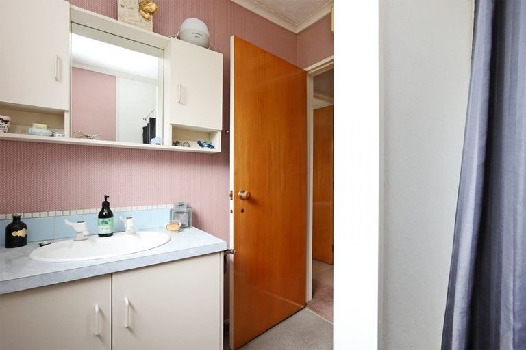 Photo of property in 308 Fenwick Street, Mayfair, Hastings, 4122