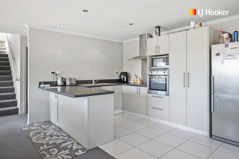 Photo of property in 34 Sutherland Street, Dunedin Central, Dunedin, 9016