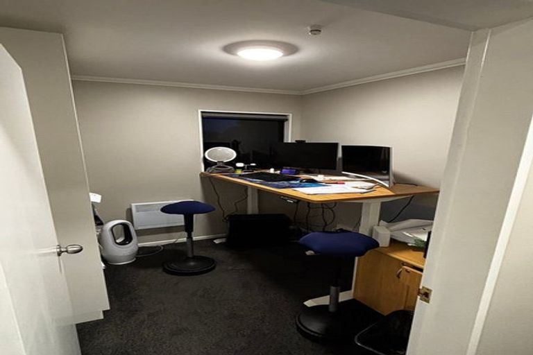 Photo of property in 9 Birdwood Street, Karori, Wellington, 6012