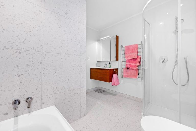 Photo of property in 61b Jaemont Avenue, Te Atatu South, Auckland, 0610