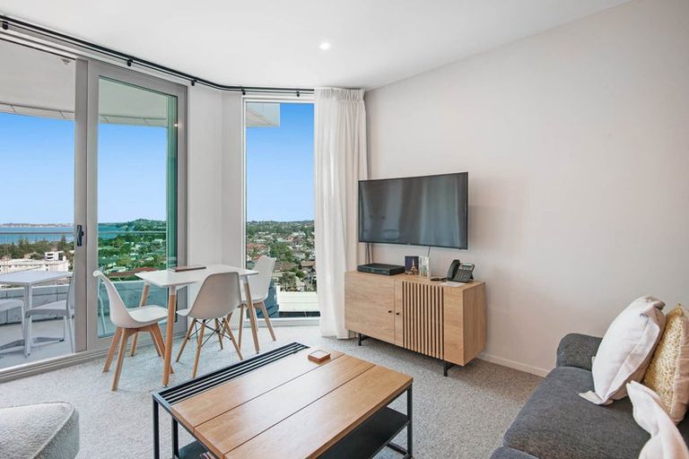 Photo of property in 1011/11 Tamariki Avenue, Kelston, Auckland, 0602