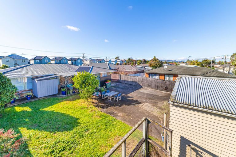 Photo of property in 80 Grove Road, Papakura, 2110