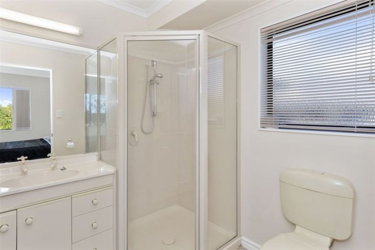 Photo of property in 8 Oteki Park Drive, Welcome Bay, Tauranga, 3112