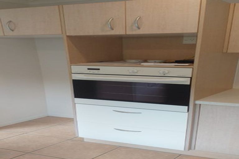 Photo of property in 20 Tauranga Place, Orewa, 0931