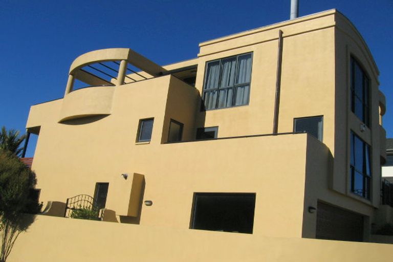 Photo of property in 20 Imran Terrace, Khandallah, Wellington, 6035